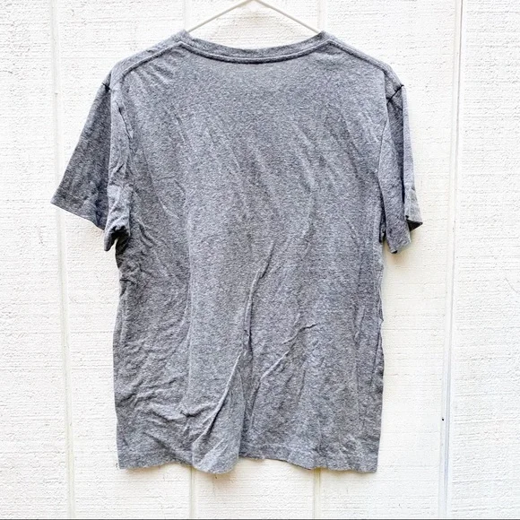 Sold Harvard well worn gray tee shirt soft cozy size medium college tshirt - Picture 2 of 4